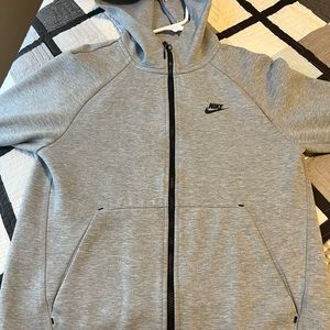 Old version Nike Tech size small